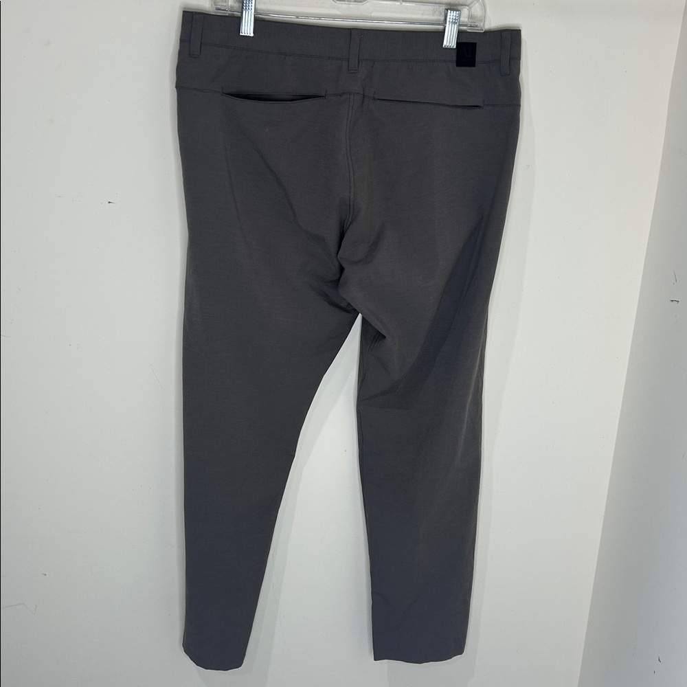 VUORI Aim Pants 30” Gray Size 33” Waist - Picture 5 of 16